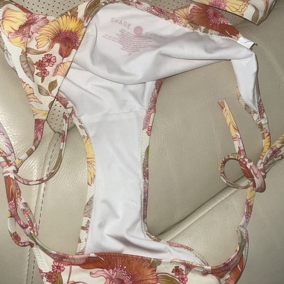 Shade & Shore bikini 36 B top and medium bottom - Picture 5 of 7